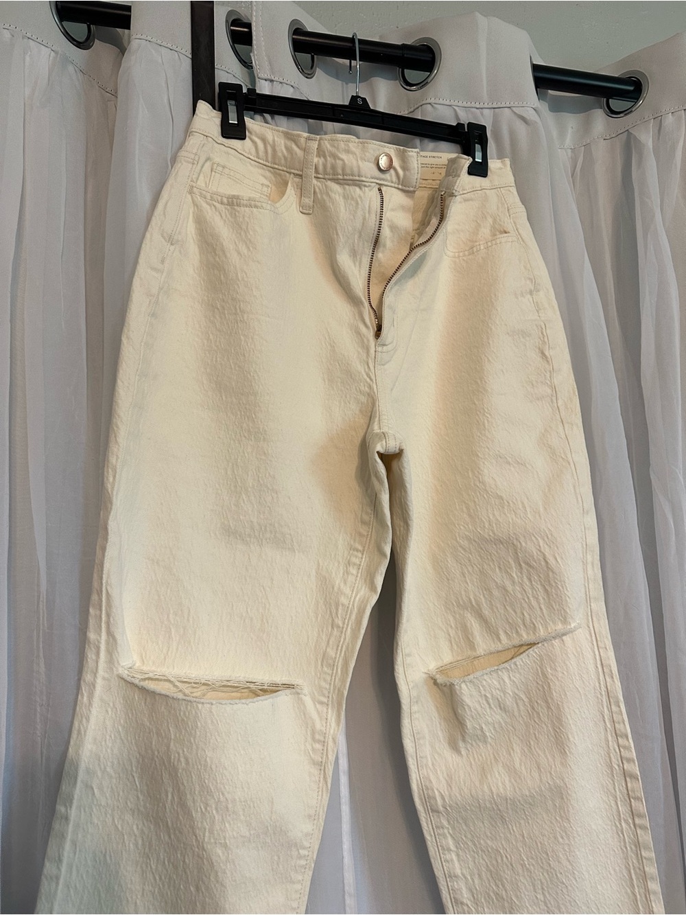 Cream Vintage High-Waist, Wide Leg, Distressed Jeans - Picture 3 of 6